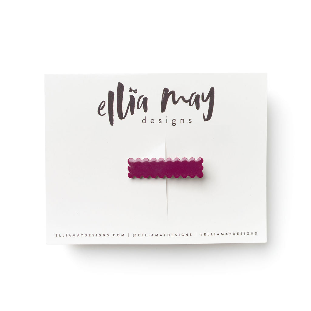 Sangria - Scalloped Bar Clip