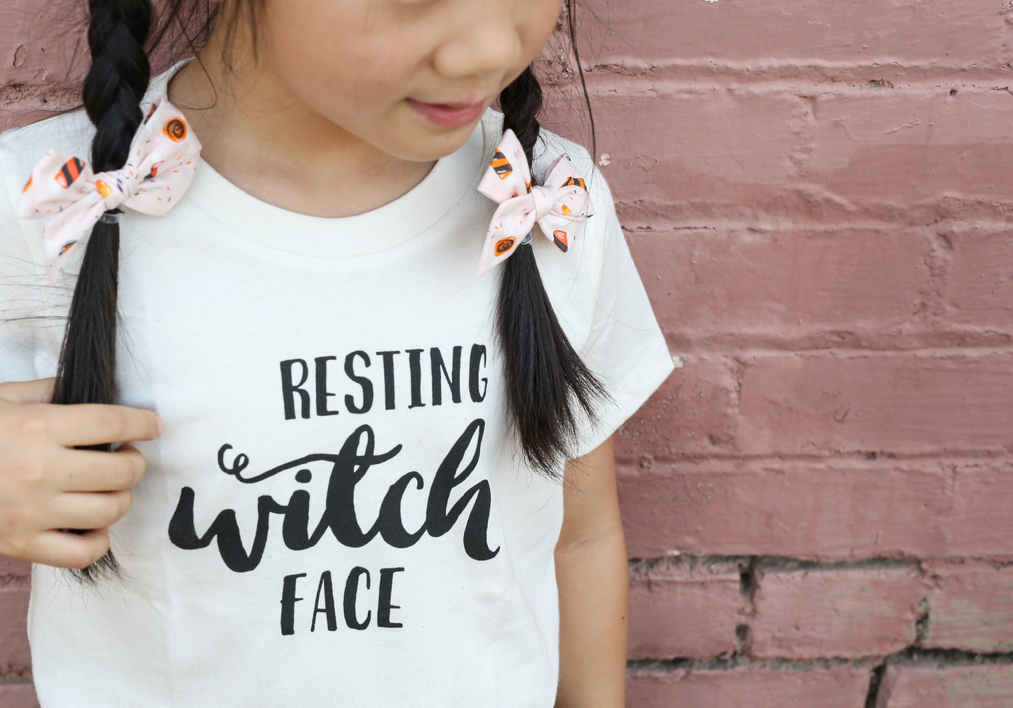 Halloween Candy - Mini Twirl Piggie Clips